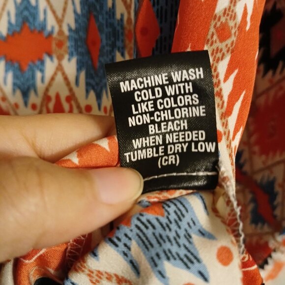 Hannah Women's Size S Red Colorful Button-Up Collared Blouse Roll Tab Sleeve - Picture 6 of 11